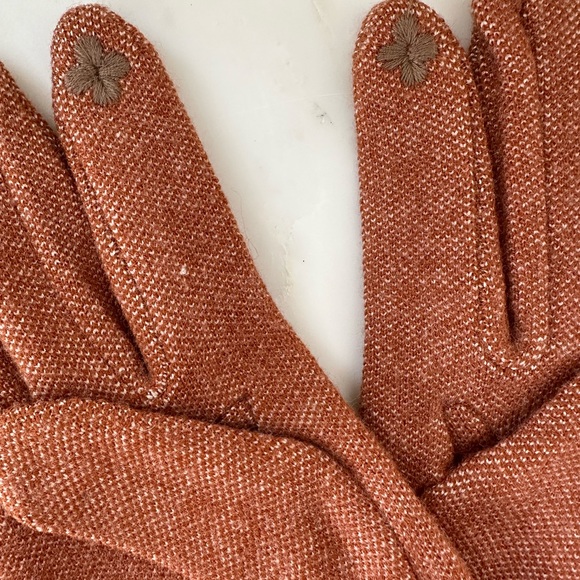 NWT Carmel Colored Gloves - Picture 4 of 7